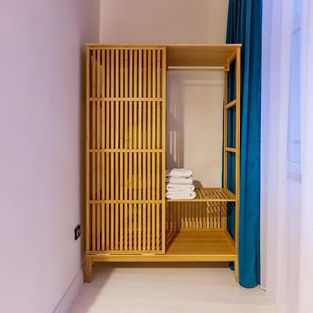 Delightful Flat In Sisli With Location Lägenhet