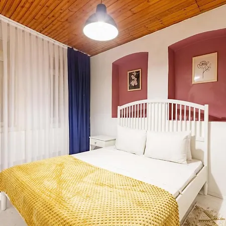 Delightful Flat In Sisli With Location
